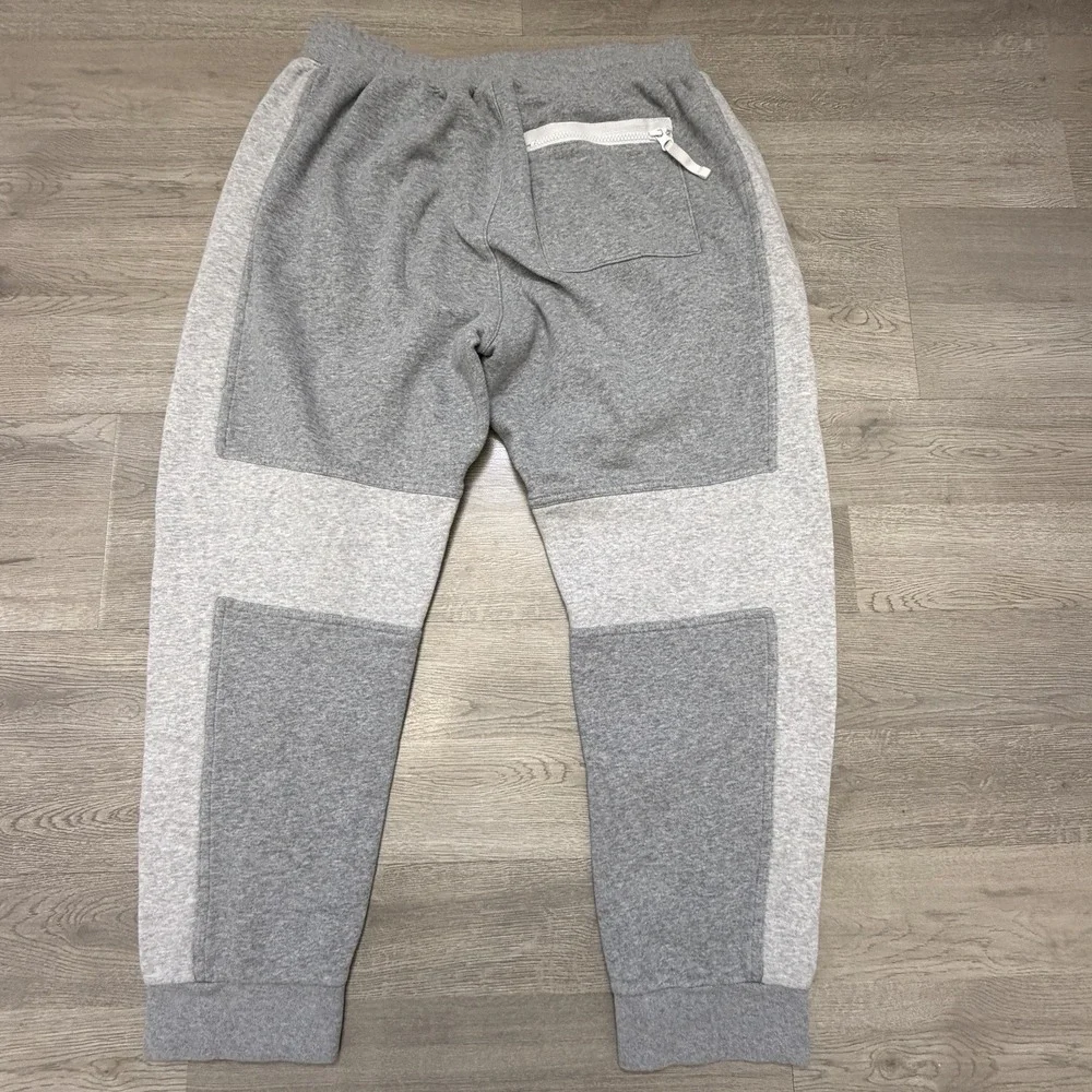 Nike Air Fleece Jogger Pants Mens XL Gray DD6348-063 Brushed Back Sweatpants